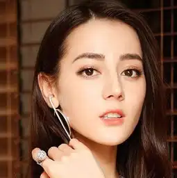  化妆美容她生活穿衣搭配网