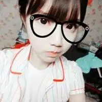  戴眼镜的微信表情