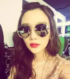  李小璐十年微整路全记录