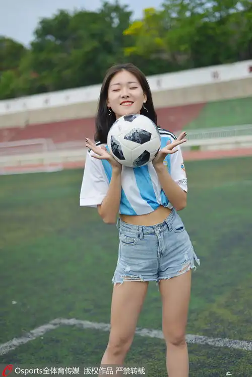 大长腿表情包美女终极足