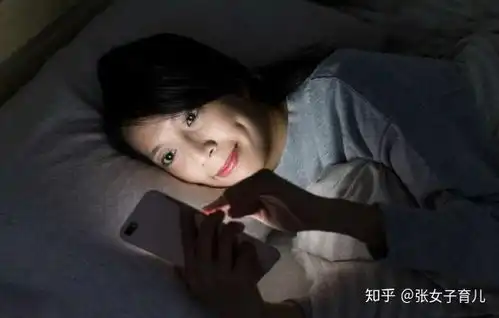  孕期睡不着,你是否经常熬夜玩手机呢别等影响宝宝发育后才后悔