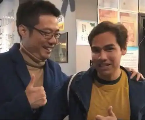  都火到国外了老外一句你是真的皮,大司马兴奋得脸通红
