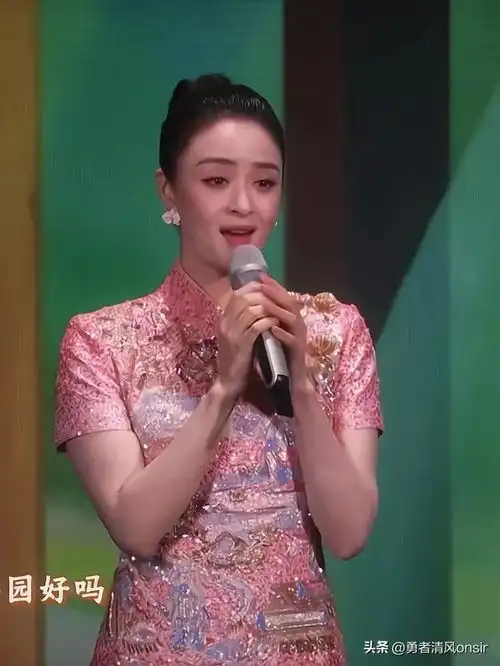  宋佳闫妮殷桃蒋欣央视春晚合体,一整个国泰民安脸,好美好养眼啊