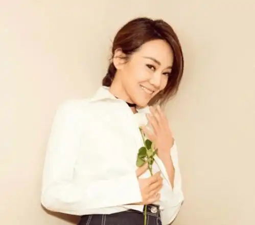  武林外传12年范明女儿自称杨洋女友,闫妮带娃拍戏,沙溢家最红