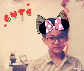 戴眼镜的女孩表情包neinei