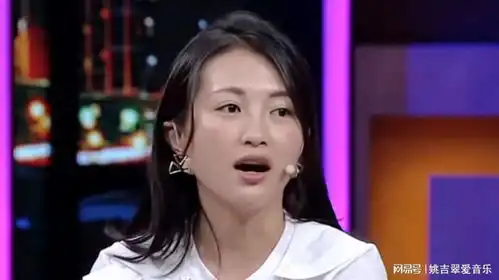  包文婧刚大学毕业时,为陪伴包贝尔而改行,不做演员做美容师