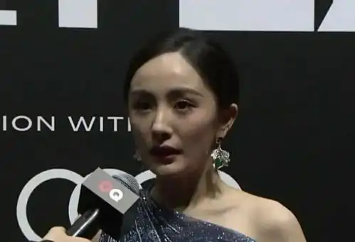  gq盛典杨幂发型吃亏,倪妮冻到表情失控baby惊艳全场