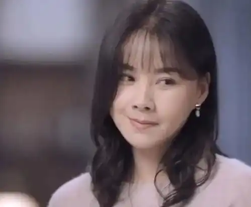  嘴歪脸肿,一做表情就僵,这些实力派演员都被整容脸拖累