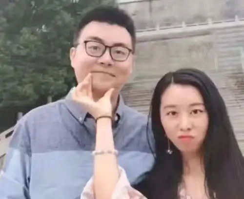  别为800万伤害我们姚策妻子熊磊怼许敏,文笔犀利老辣疑似代笔