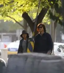 闫妮图片表情包亲昵