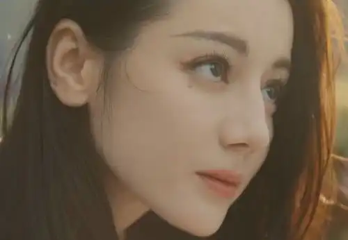 迪丽热巴配字表情包麦粒