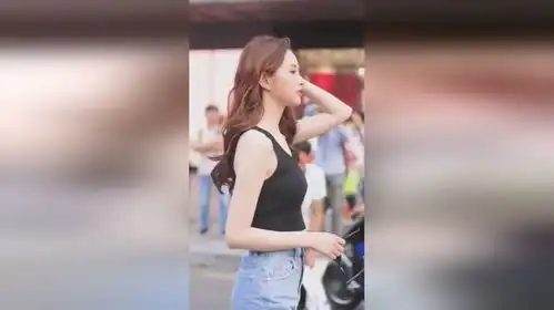  大长腿美女秘书,长发飘飘太仙了