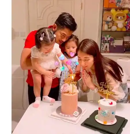  方媛女儿会撒娇,郭咏希姐妹被爸爸教训就做表情,郭富城无力招架