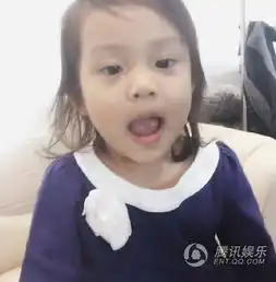  甜馨表情九连拍快来对口型看小美女说了什么