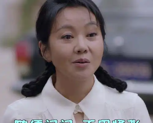  9位打美容针塌房的女星,一个比一个不自然,年龄最大的65岁